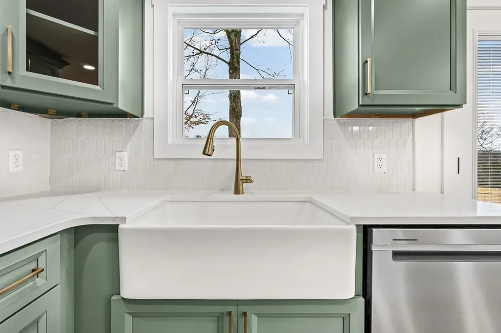 708 Thomas Road Cookeville TN 38501-6757