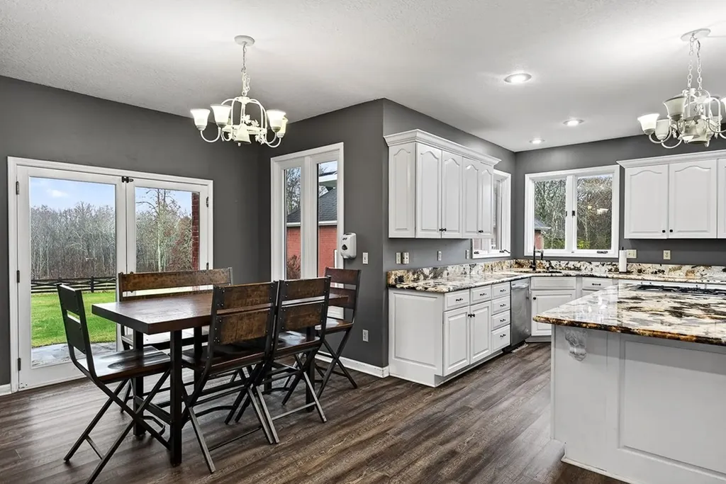 4285 Highway 127s Crossville TN 38572