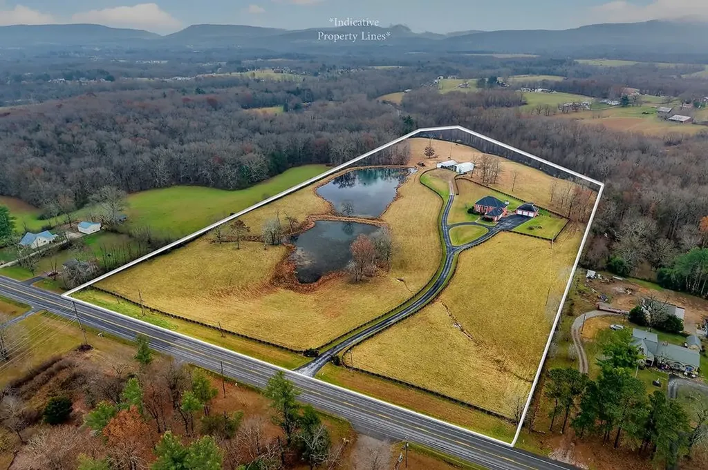 4285 Highway 127s Crossville TN 38572