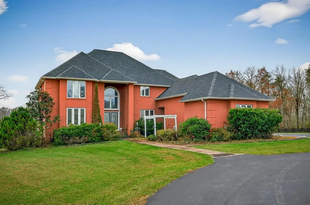 4285 Highway 127s Crossville TN 38572