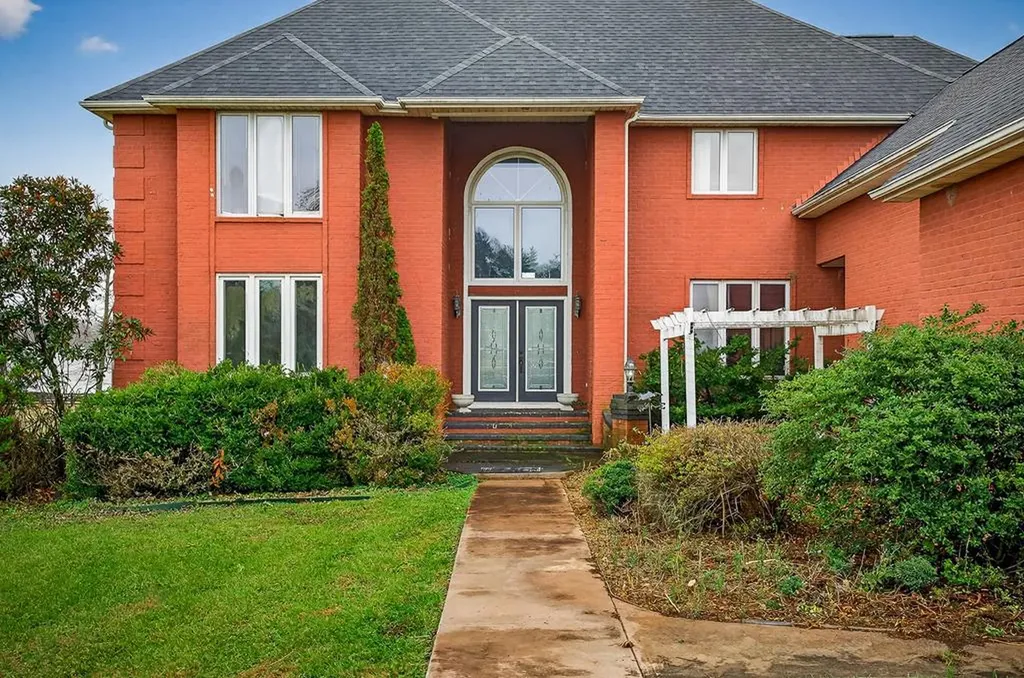 4285 Highway 127s Crossville TN 38572