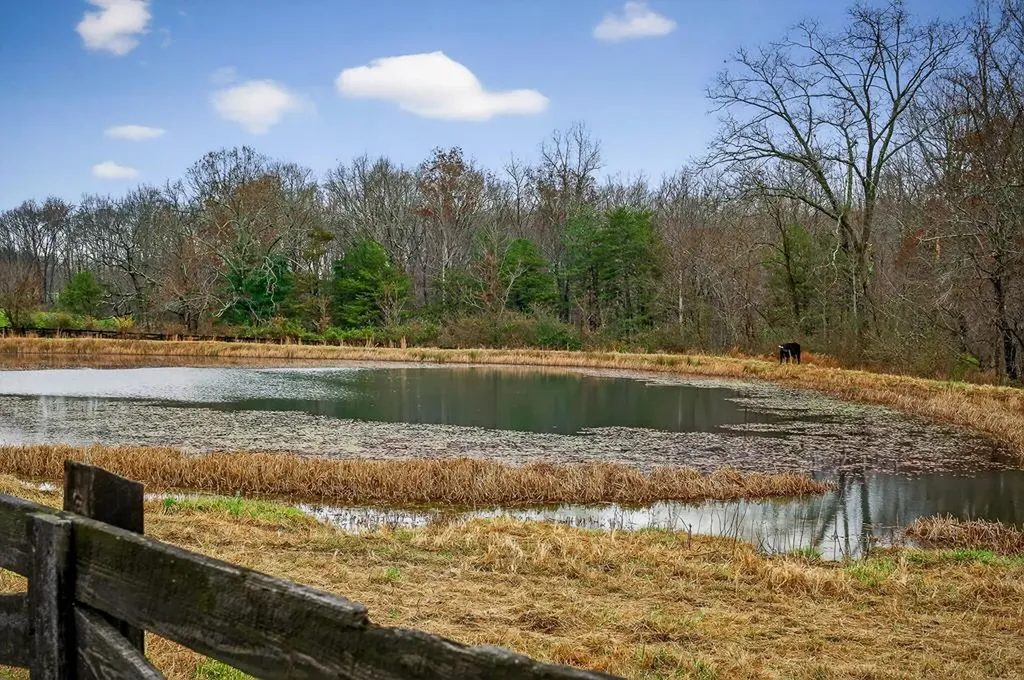 4285 Highway 127s Crossville TN 38572