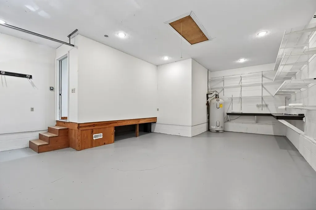 448 Daniels Lane Celina TN 38551