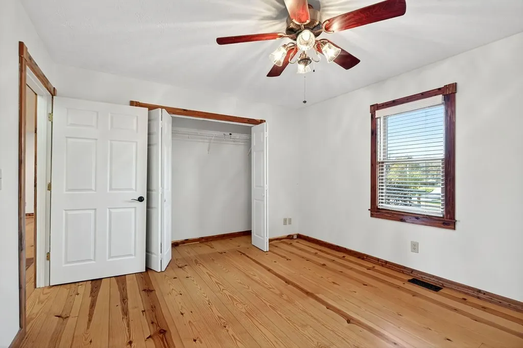 448 Daniels Lane Celina TN 38551