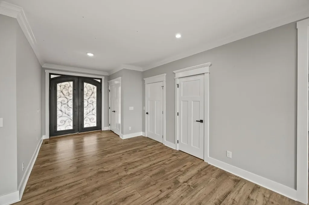 176 Bear Pause Road Byrdstown TN 38549