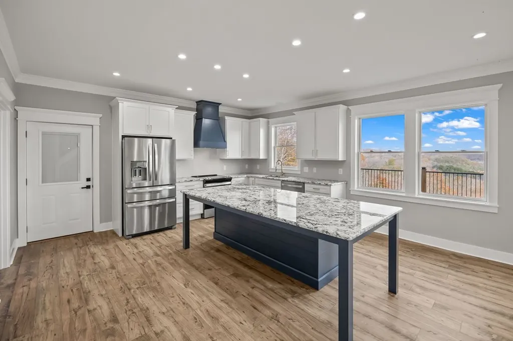 176 Bear Pause Road Byrdstown TN 38549