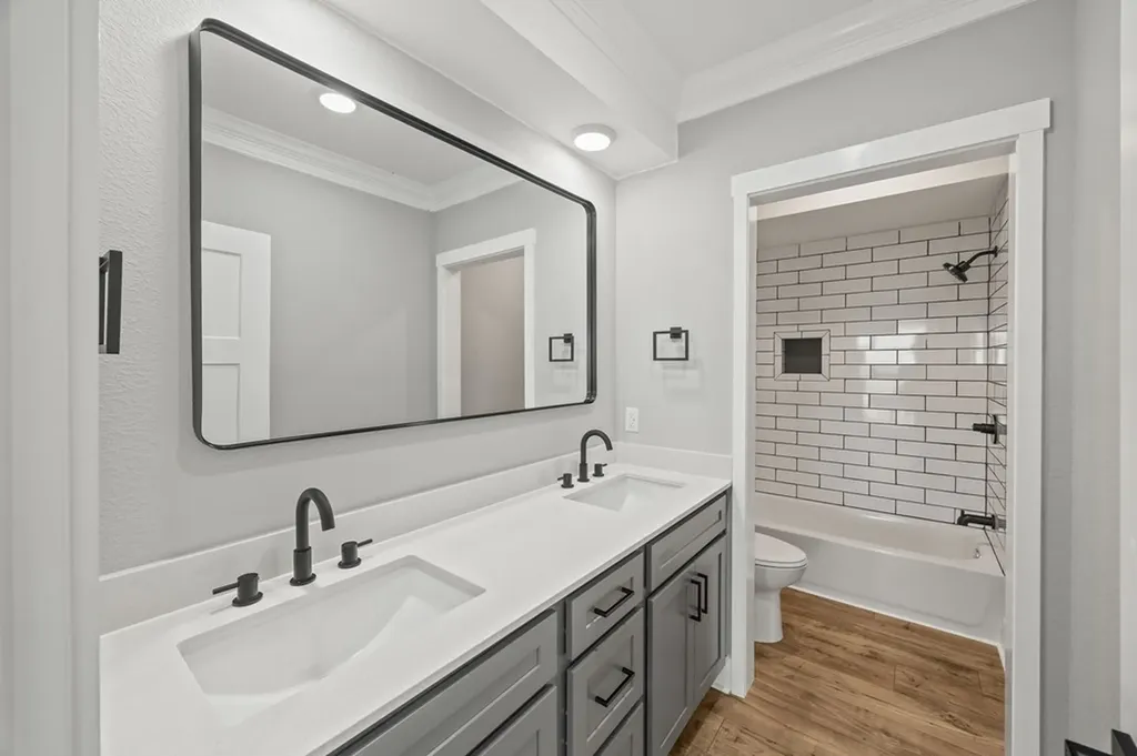 176 Bear Pause Road Byrdstown TN 38549