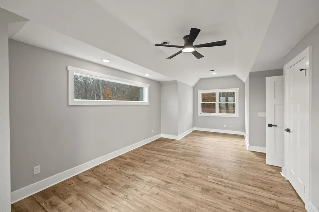 176 Bear Pause Road Byrdstown TN 38549