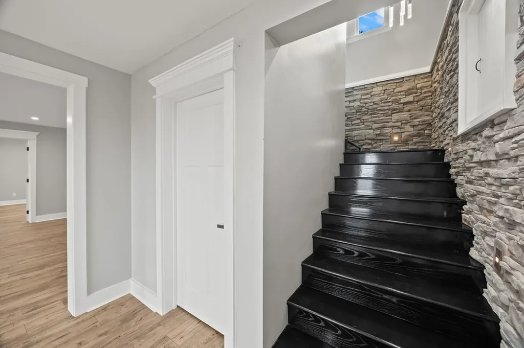 176 Bear Pause Road Byrdstown TN 38549