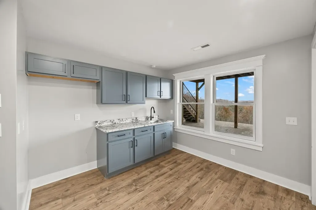 176 Bear Pause Road Byrdstown TN 38549