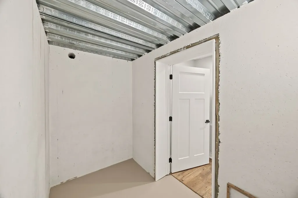 176 Bear Pause Road Byrdstown TN 38549