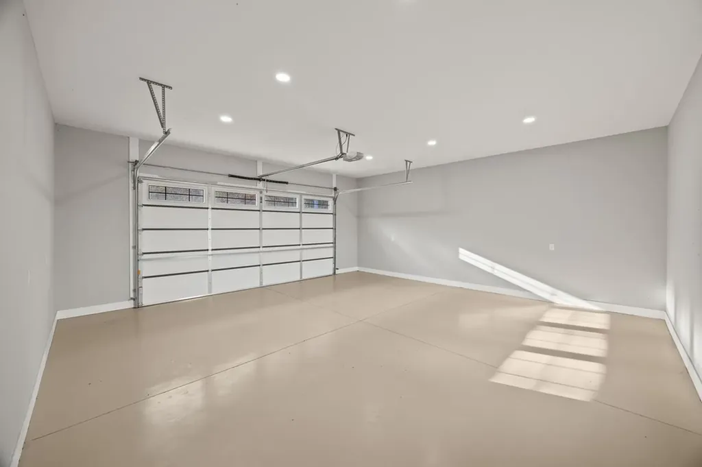 176 Bear Pause Road Byrdstown TN 38549