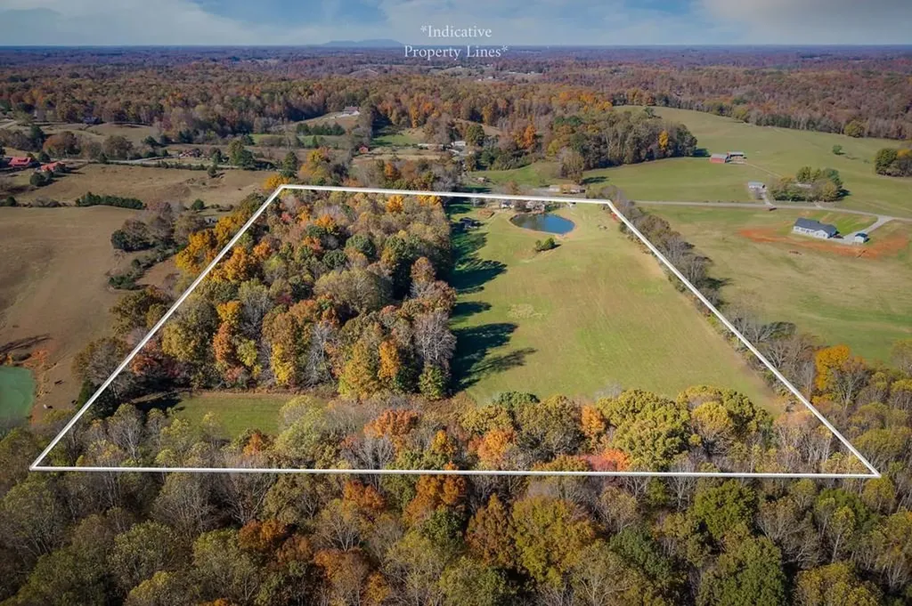 3297 Three Island Road Walling TN 38587