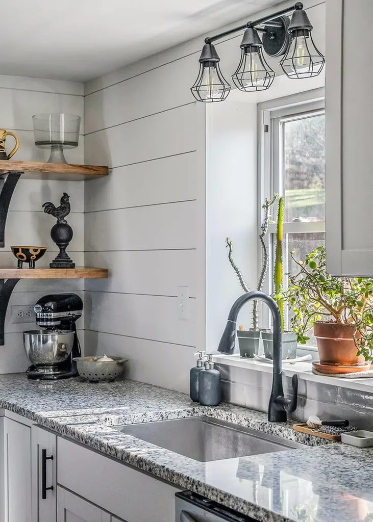 3297 Three Island Road Walling TN 38587