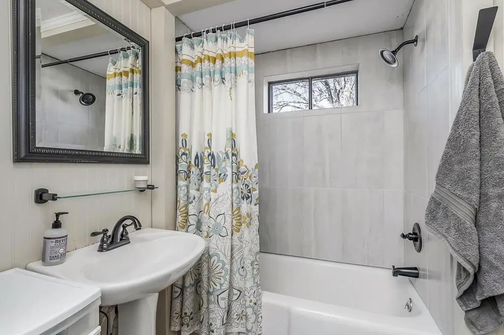 3297 Three Island Road Walling TN 38587