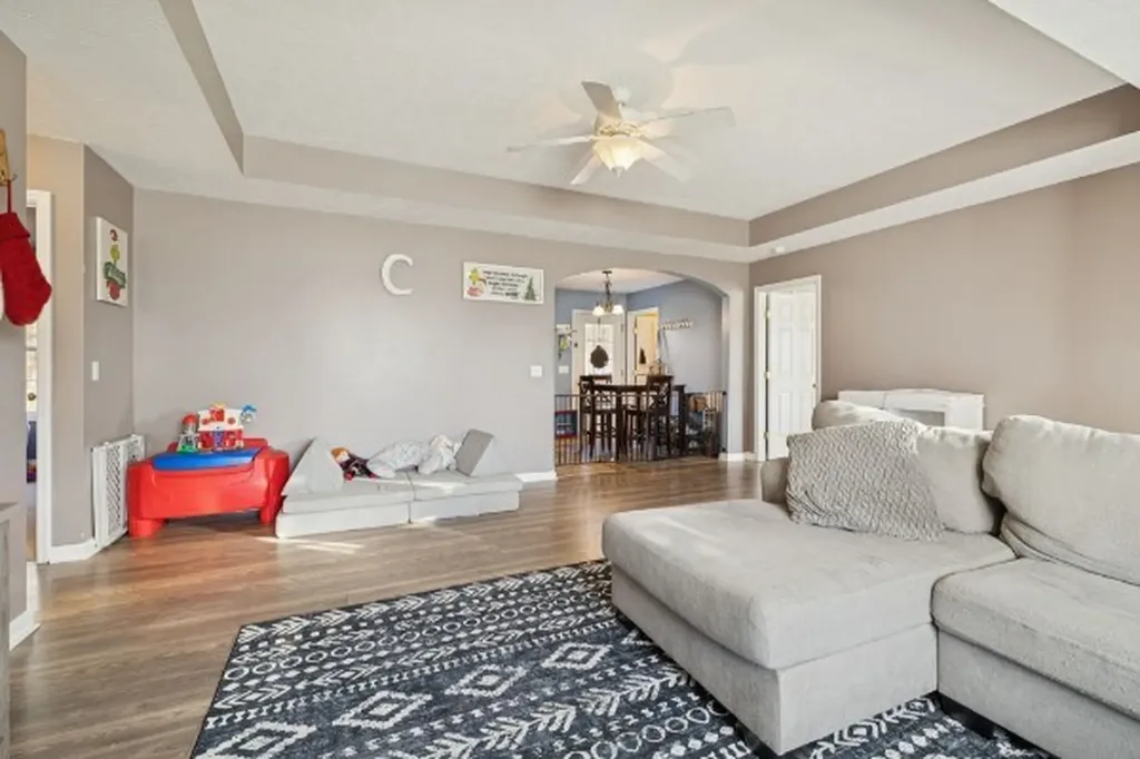 104 Leigh Anna Circle Lafayette TN 37083