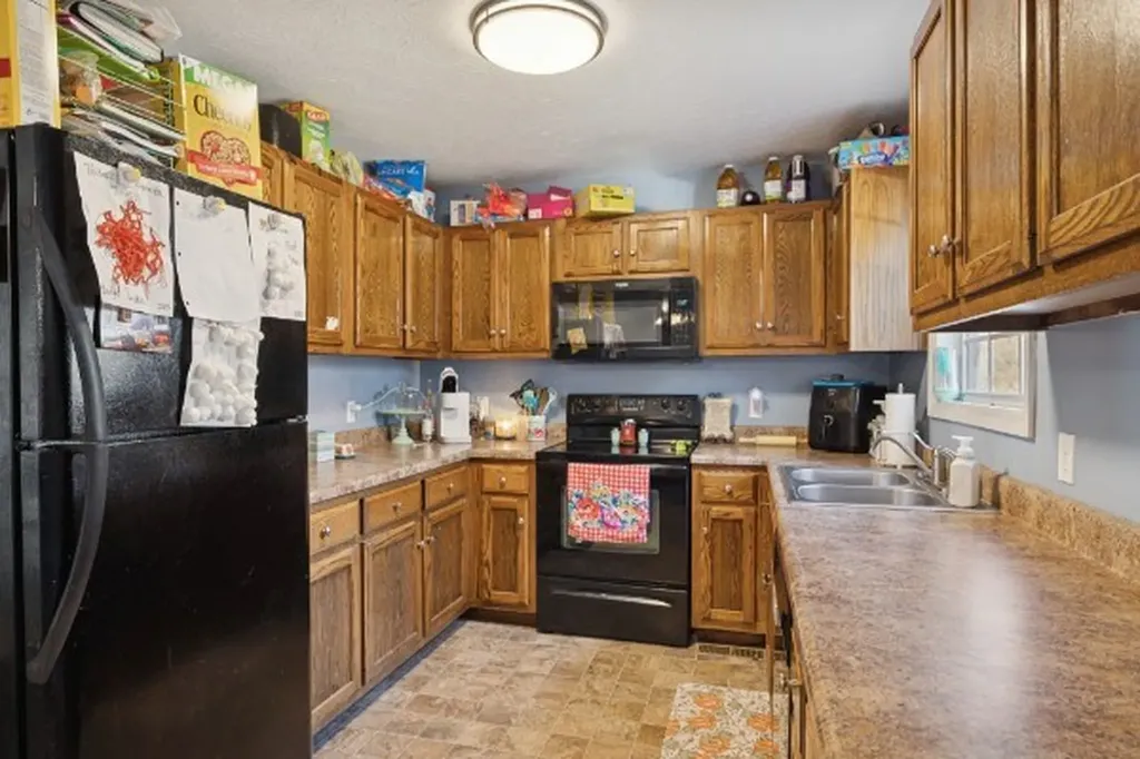 104 Leigh Anna Circle Lafayette TN 37083