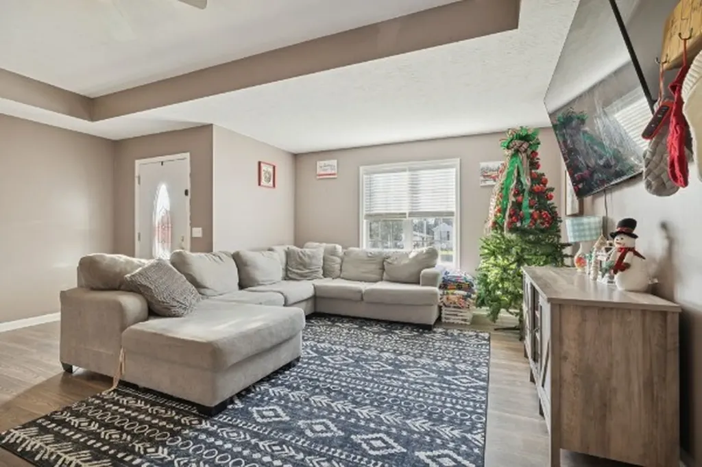 104 Leigh Anna Circle Lafayette TN 37083