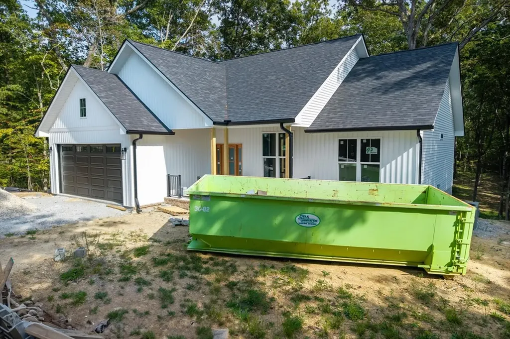 235 Estates Lake Drive Crossville TN 38571