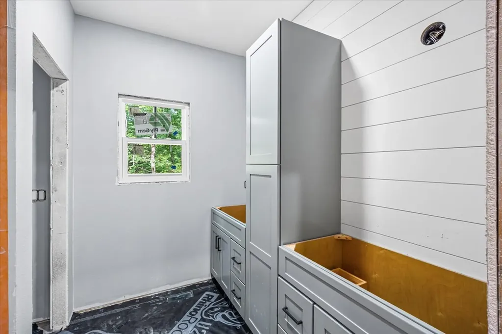 235 Estates Lake Drive Crossville TN 38571