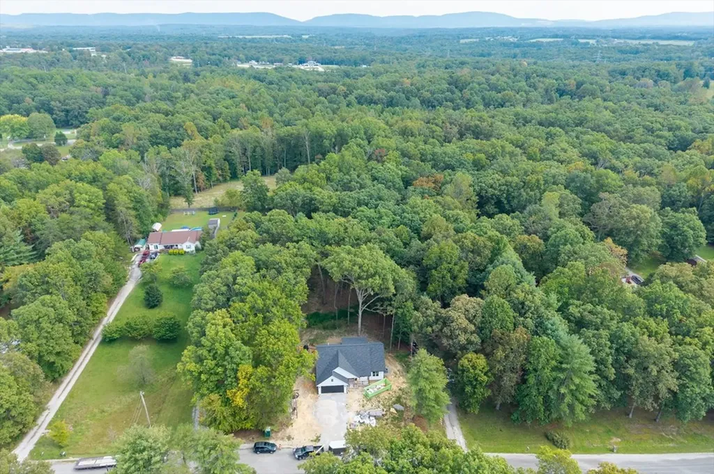 235 Estates Lake Drive Crossville TN 38571