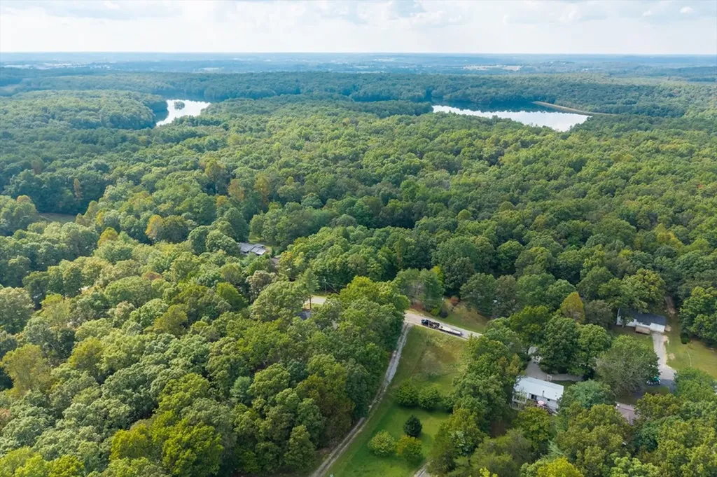 235 Estates Lake Drive Crossville TN 38571