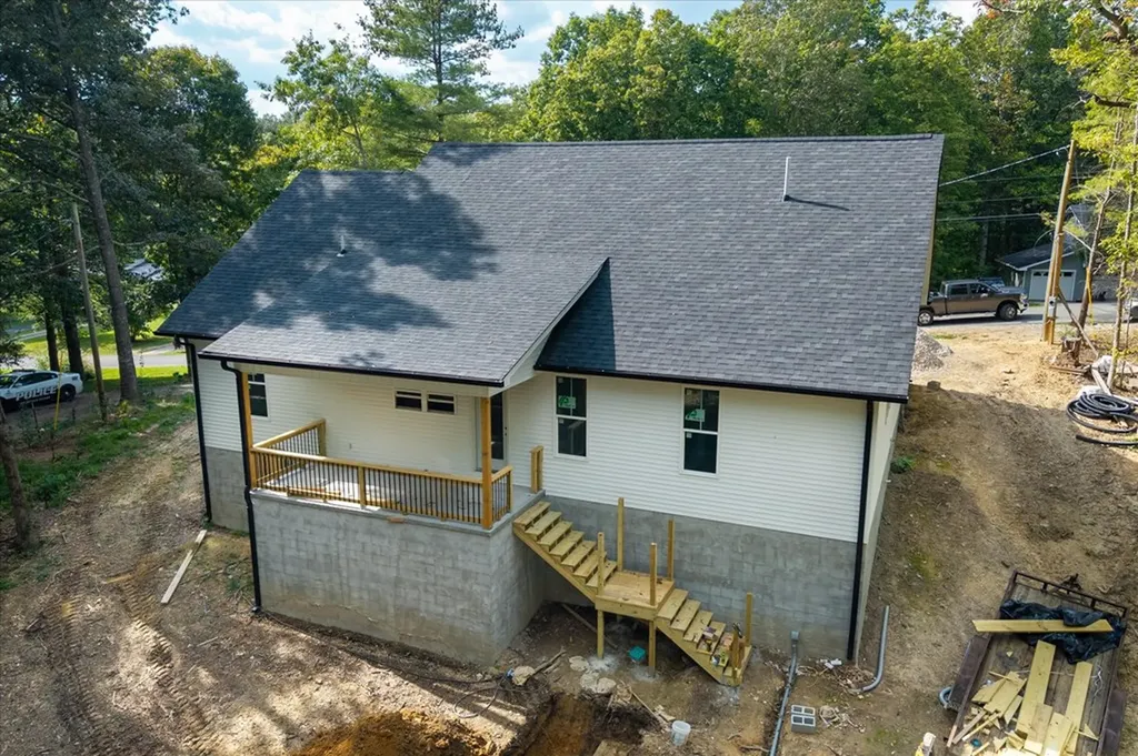 235 Estates Lake Drive Crossville TN 38571