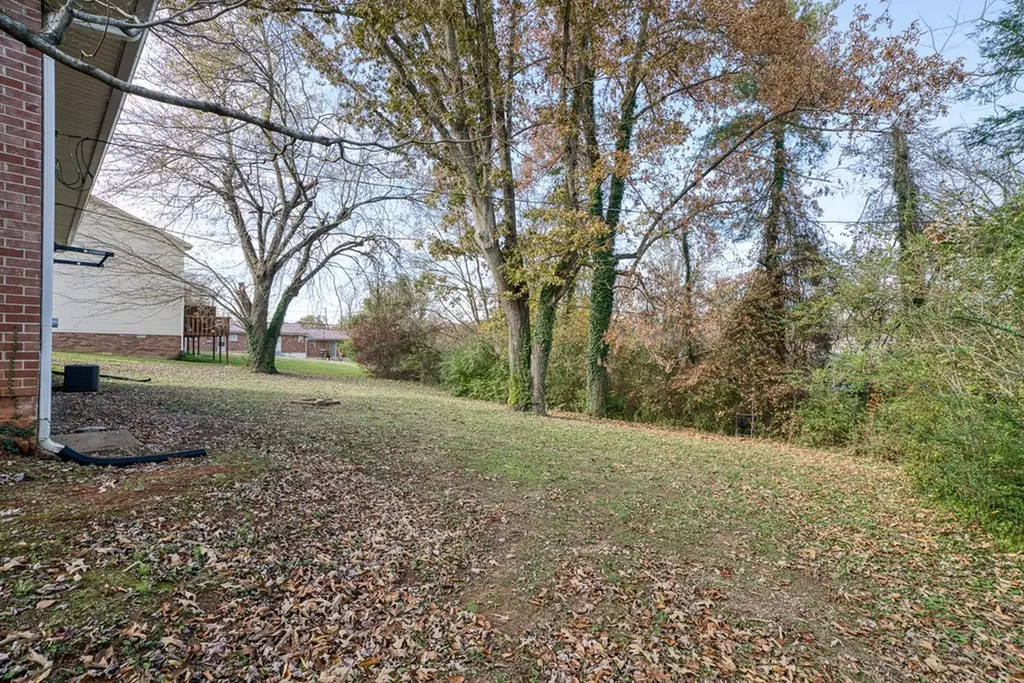 250 E. 16th Street Cookeville TN 38501