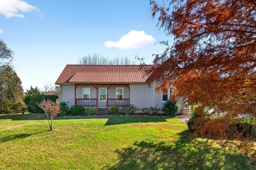 288 Mallory Circle Livingston TN 38570