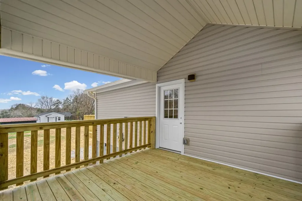 5445 Window Cliff Road Baxter TN 38544