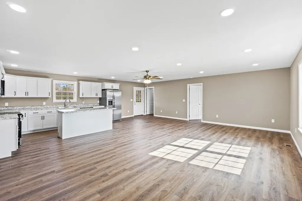 5445 Window Cliff Road Baxter TN 38544