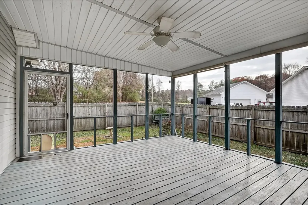 2818 Oak Haven Place Cookeville TN 38506