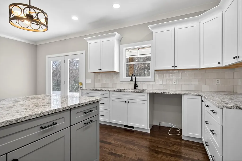 2 Browder Point Monterey TN 38574