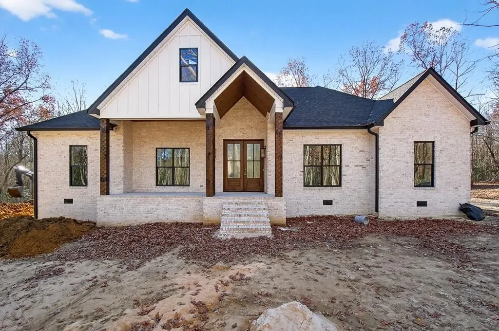 2 Browder Point Monterey TN 38574