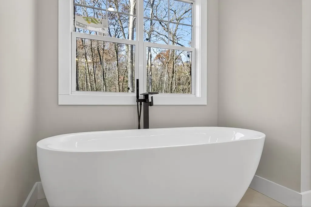 2 Browder Point Monterey TN 38574