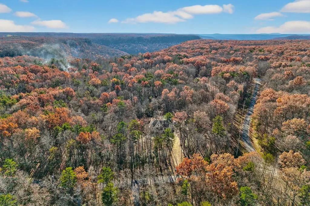 2 Browder Point Monterey TN 38574