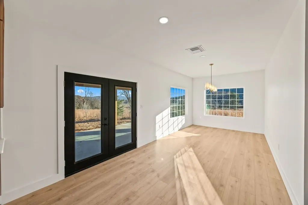 815 Safley Hollow Road Mcminnville TN 37110