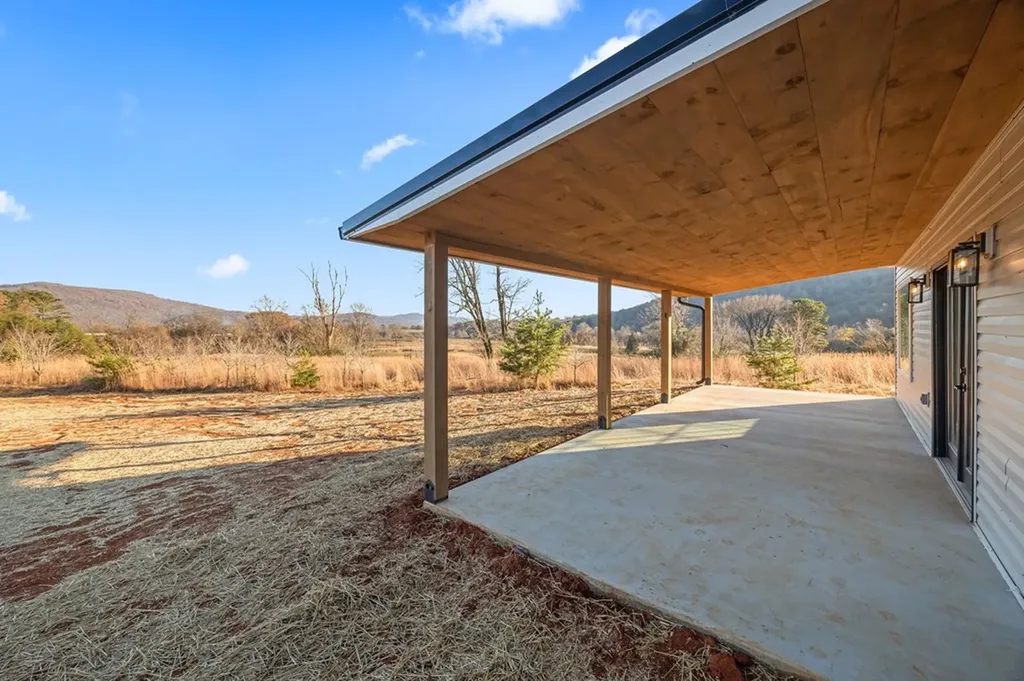 815 Safley Hollow Road Mcminnville TN 37110