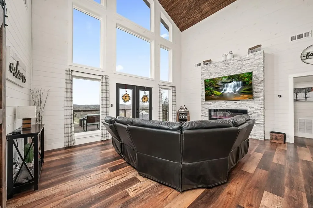 177 Nettle Carrier Lane Monroe TN 38573