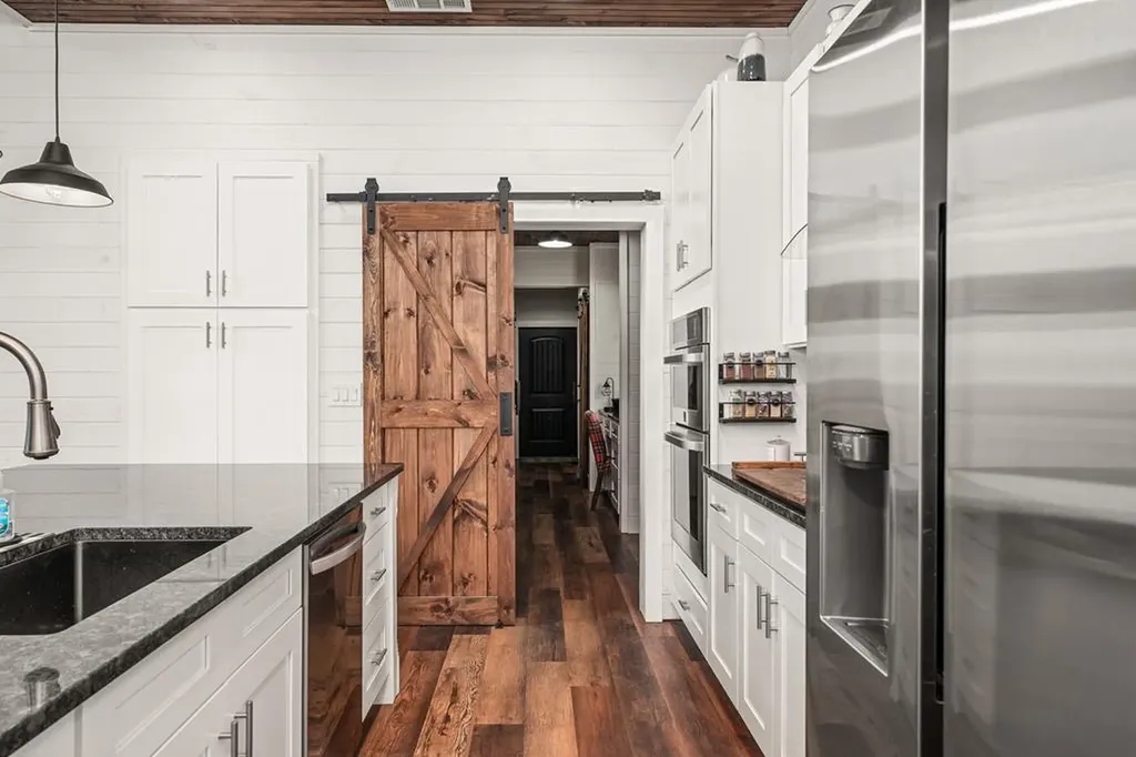 177 Nettle Carrier Lane Monroe TN 38573