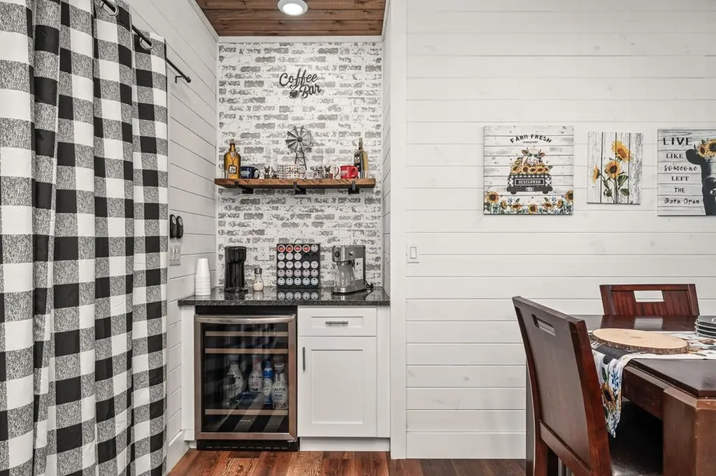 177 Nettle Carrier Lane Monroe TN 38573