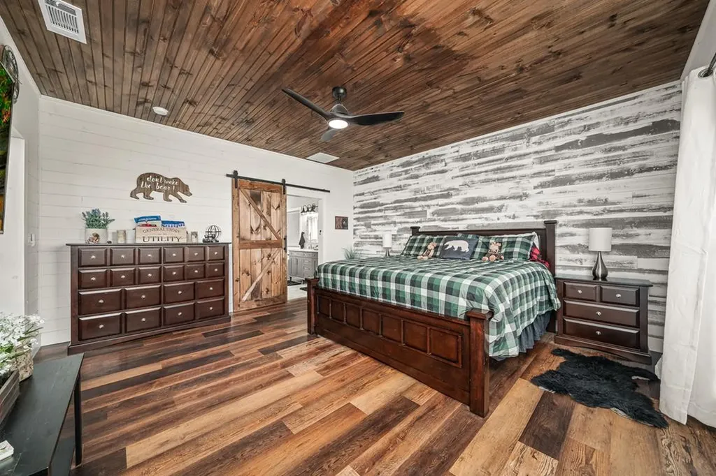 177 Nettle Carrier Lane Monroe TN 38573