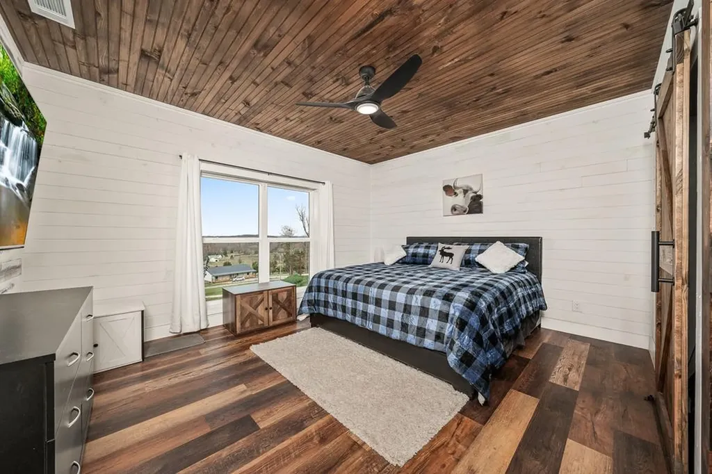 177 Nettle Carrier Lane Monroe TN 38573