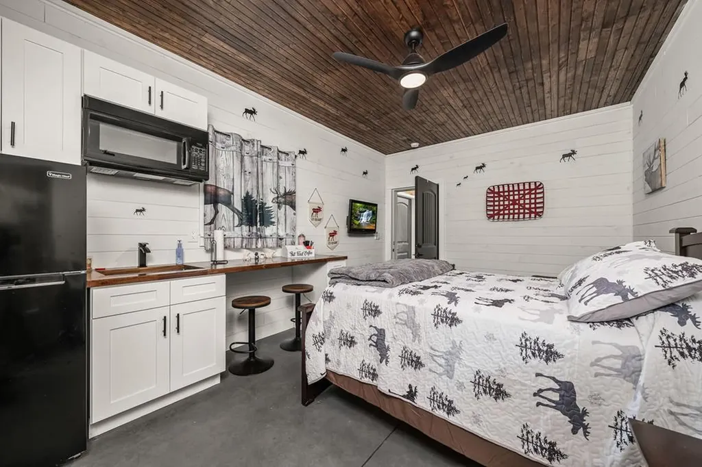 177 Nettle Carrier Lane Monroe TN 38573