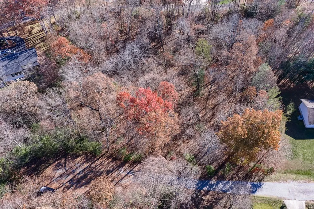 16 Rena Circle Crossville TN 38572