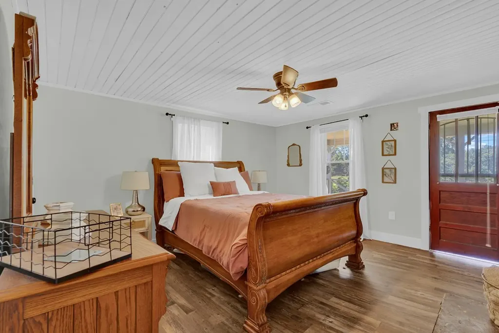 13593 Old Kentucky Road Sparta TN 38583