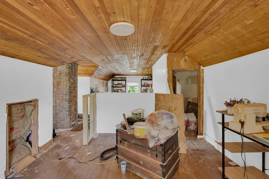 13593 Old Kentucky Road Sparta TN 38583