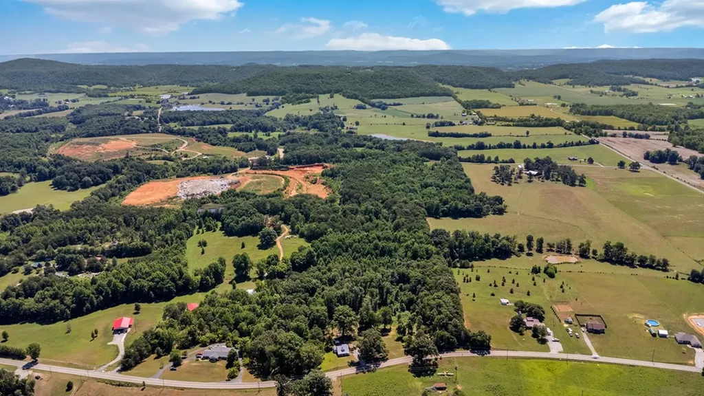 13593 Old Kentucky Road Sparta TN 38583