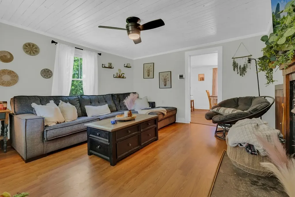 13593 Old Kentucky Road Sparta TN 38583