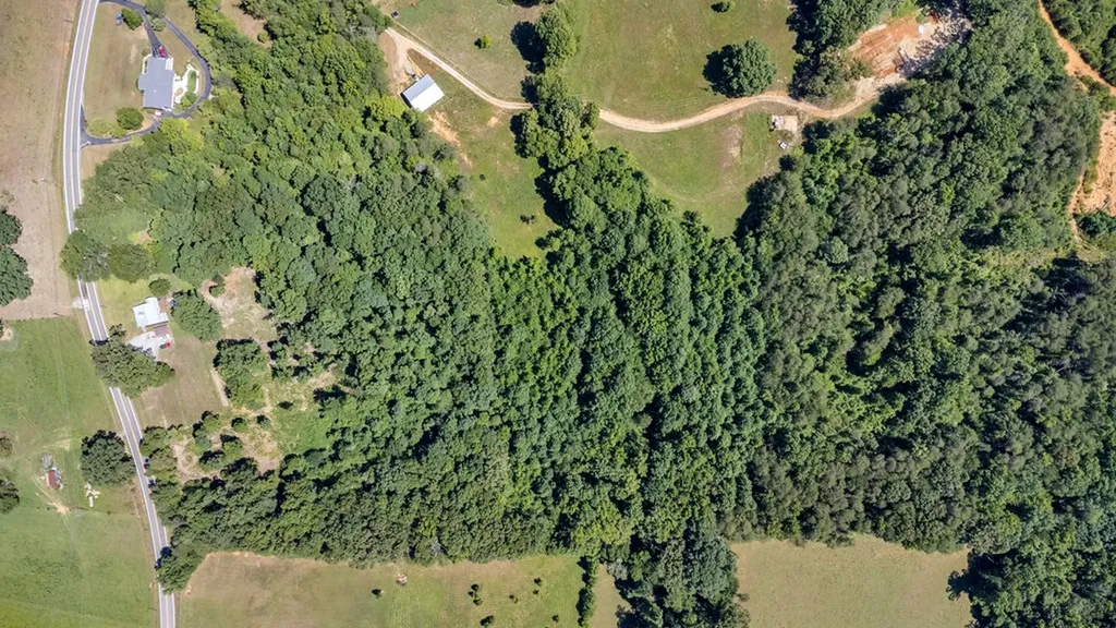 13593 Old Kentucky Road Sparta TN 38583